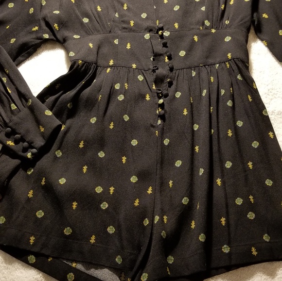 romper - Picture 1 of 8